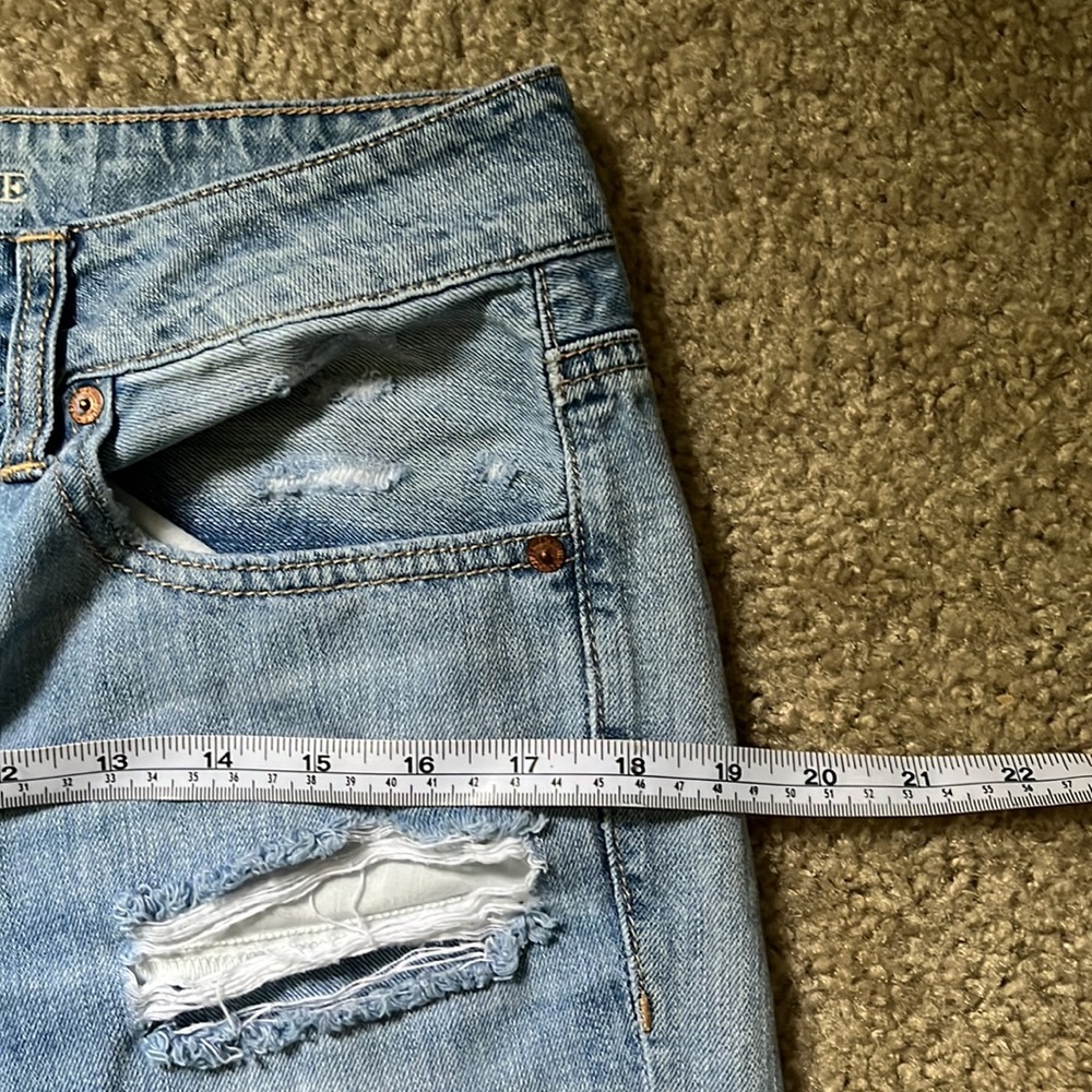 COPY - American Eagle “Tomgirl” ripped jeans - Picture 10 of 16